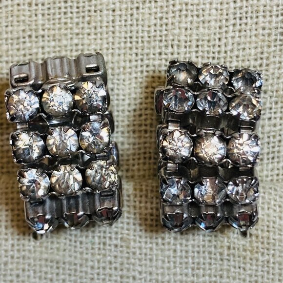 Vintage Estate Earrings Rhinestone Clipons Crystal Silver no Markings as is - Picture 3 of 8
